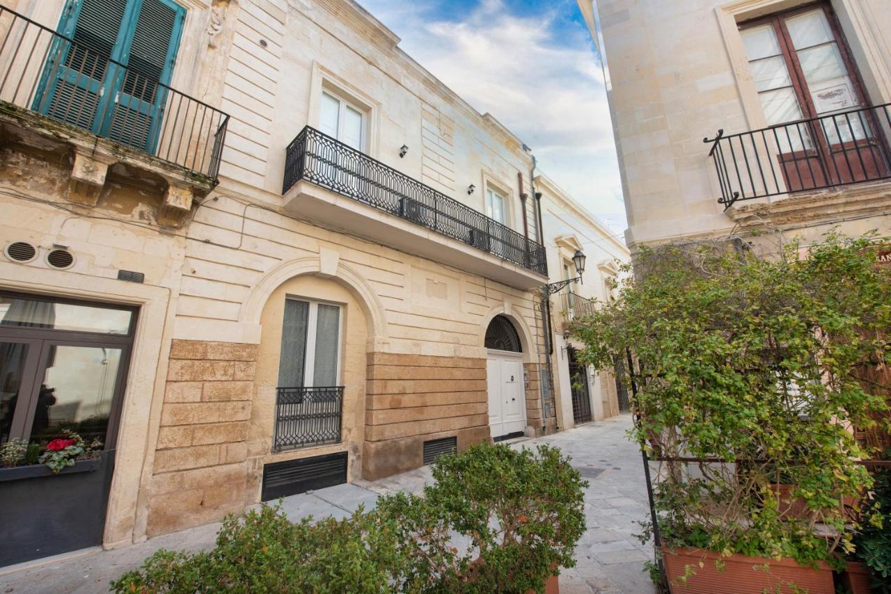 Ferienwohnung Lecce Santa Chiara Terrace Piano Rialzato Exterior foto