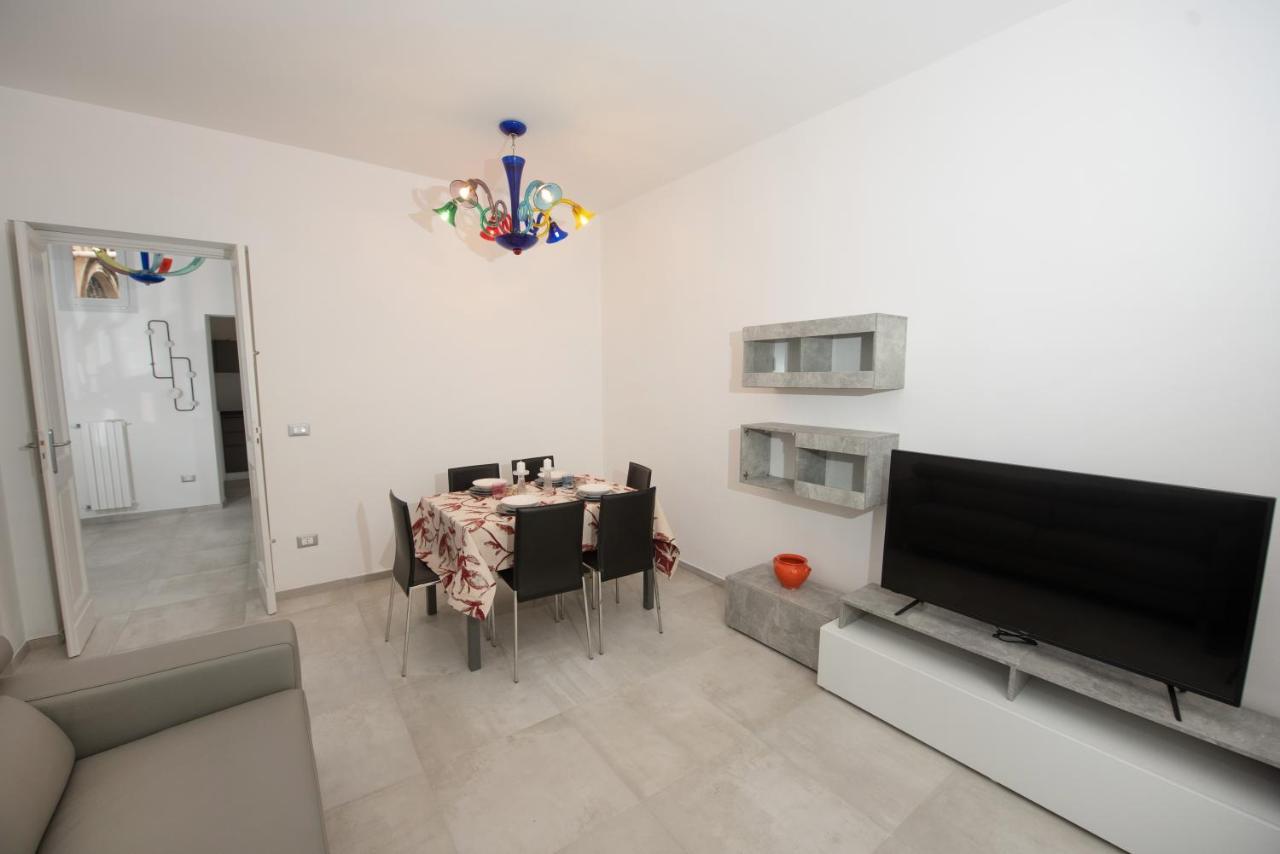 Ferienwohnung Lecce Santa Chiara Terrace Piano Rialzato Exterior foto