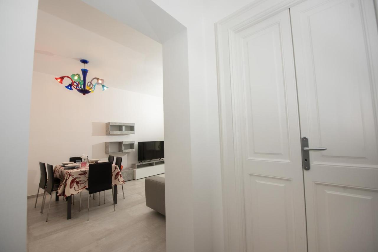 Ferienwohnung Lecce Santa Chiara Terrace Piano Rialzato Exterior foto