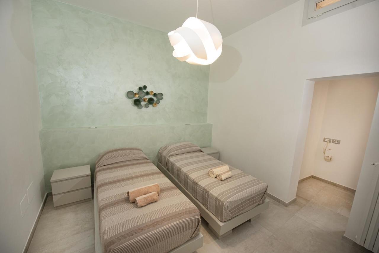 Ferienwohnung Lecce Santa Chiara Terrace Piano Rialzato Exterior foto